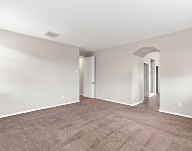 348 Brister Park Court - Photo Thumbnail 7