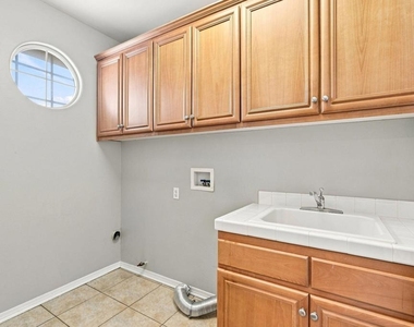 348 Brister Park Court - Photo Thumbnail 11