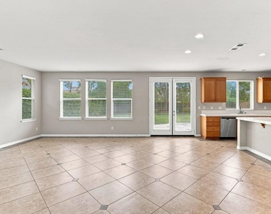 348 Brister Park Court - Photo Thumbnail 2