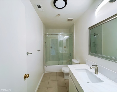 877 S Greenwood - Photo Thumbnail 8