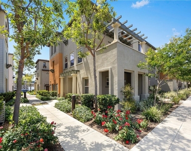 12466 Canal Drive - Photo Thumbnail 4