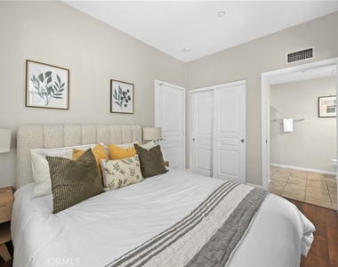 12466 Canal Drive - Photo Thumbnail 10
