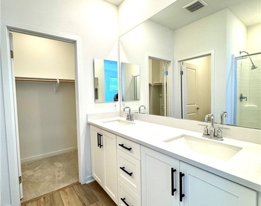 4422 S Bryant Paseo - Photo Thumbnail 14