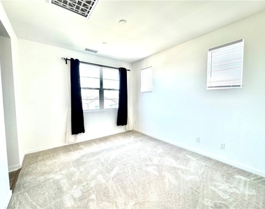 4422 S Bryant Paseo - Photo Thumbnail 11