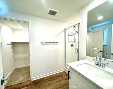 4422 S Bryant Paseo - Photo Thumbnail 3