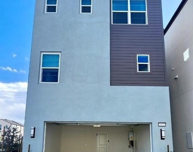4422 S Bryant Paseo - Photo Thumbnail 1