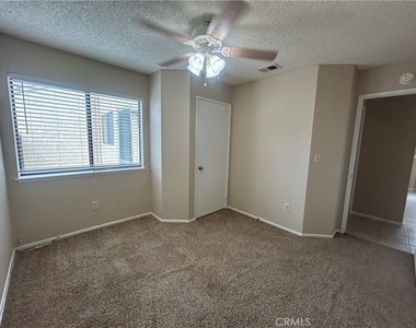 27789 Cloud Dance Court - Photo Thumbnail 14