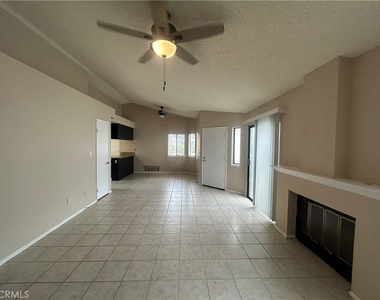 27789 Cloud Dance Court - Photo Thumbnail 8
