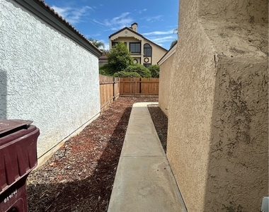 27789 Cloud Dance Court - Photo Thumbnail 25