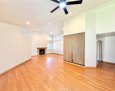 22988 Joaquin Ridge Drive - Photo Thumbnail 6