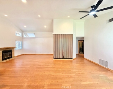 22988 Joaquin Ridge Drive - Photo Thumbnail 5