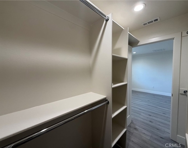 231 W 5th Street - Photo Thumbnail 31