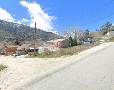 733 Canada - Photo Thumbnail 18