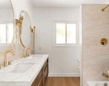4775 Regalo Road - Photo Thumbnail 5