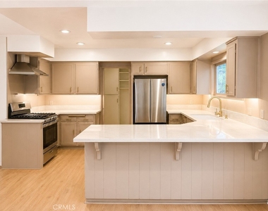 4775 Regalo Road - Photo Thumbnail 9