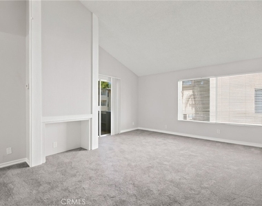 15425 Sherman Way - Photo Thumbnail 3