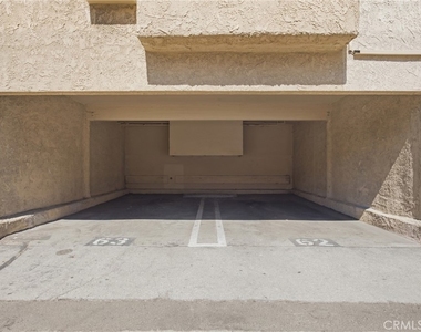 15425 Sherman Way - Photo Thumbnail 21