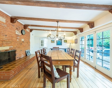 11446 Amanda Drive - Photo Thumbnail 5