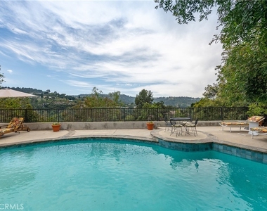11446 Amanda Drive - Photo Thumbnail 40