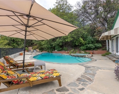 11446 Amanda Drive - Photo Thumbnail 35