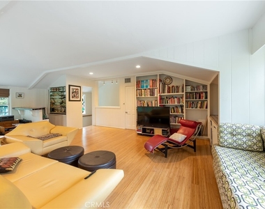 11446 Amanda Drive - Photo Thumbnail 21