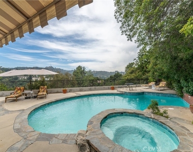 11446 Amanda Drive - Photo Thumbnail 38