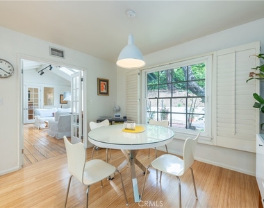 11446 Amanda Drive - Photo Thumbnail 9