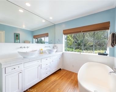 11446 Amanda Drive - Photo Thumbnail 14