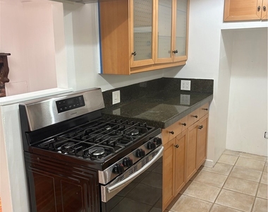 21313 Hillside Dr - Photo Thumbnail 4