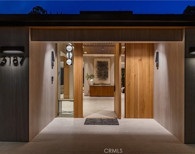 3187 Oakdell Rd - Photo Thumbnail 4