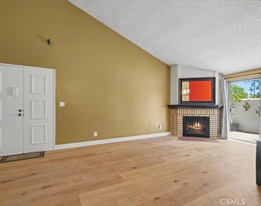 21019 Gresham St. - Photo Thumbnail 3