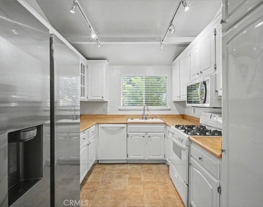 21019 Gresham St. - Photo Thumbnail 5