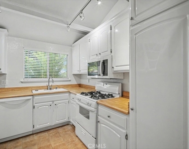 21019 Gresham St. - Photo Thumbnail 7