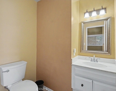 21019 Gresham St. - Photo Thumbnail 11