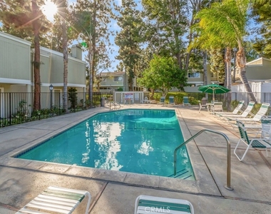 22127 Burbank - Photo Thumbnail 7