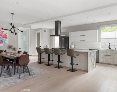 4731 Topanga Canyon Boulevard - Photo Thumbnail 3