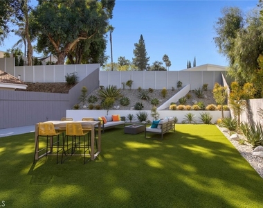 4731 Topanga Canyon Boulevard - Photo Thumbnail 35