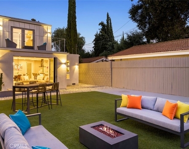 4731 Topanga Canyon Boulevard - Photo Thumbnail 47