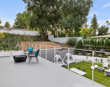4731 Topanga Canyon Boulevard - Photo Thumbnail 25