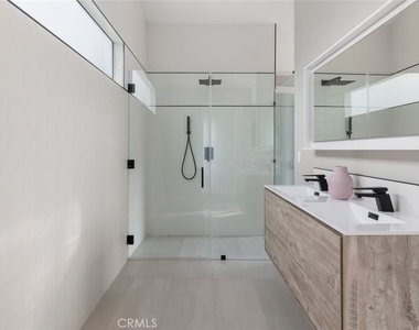 4731 Topanga Canyon Boulevard - Photo Thumbnail 27