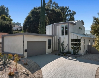 4731 Topanga Canyon Boulevard - Photo Thumbnail 54