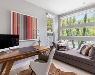 4731 Topanga Canyon Boulevard - Photo Thumbnail 20