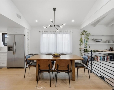 1506 Wollacott Street - Photo Thumbnail 6
