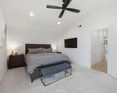 1506 Wollacott Street - Photo Thumbnail 11