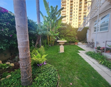 10 Atlantic Avenue - Photo Thumbnail 17