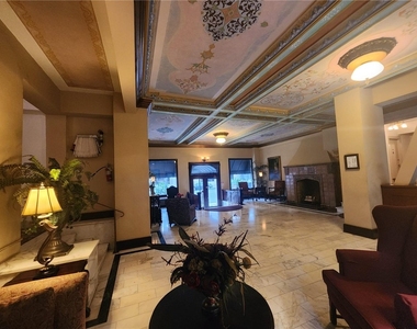 10 Atlantic Avenue - Photo Thumbnail 3