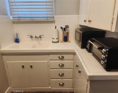 10 Atlantic Avenue - Photo Thumbnail 13