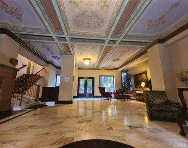 10 Atlantic Avenue - Photo Thumbnail 4