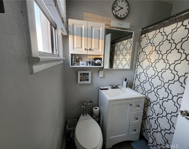 10 Atlantic Avenue - Photo Thumbnail 12
