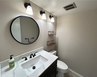 6943 E Shorecrest Drive - Photo Thumbnail 17